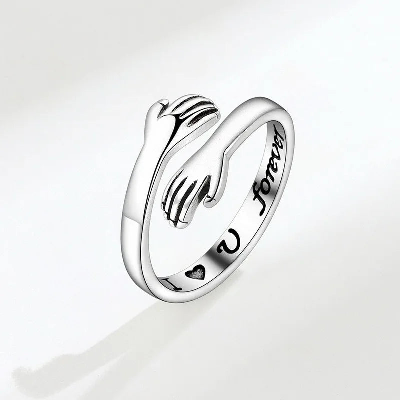 Hug Romantic Heart ( This ring sparkles and shines for the lovers)